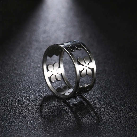 Jewelry - Fashion Jewelry ring